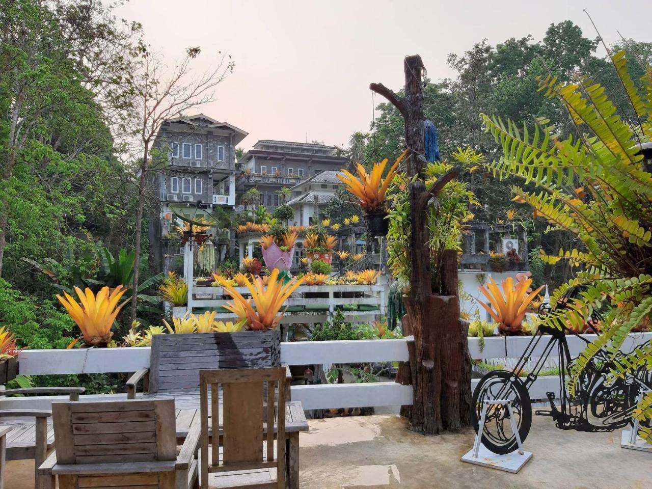 Banthorphan Resort Sangkhla Buri Exterior foto