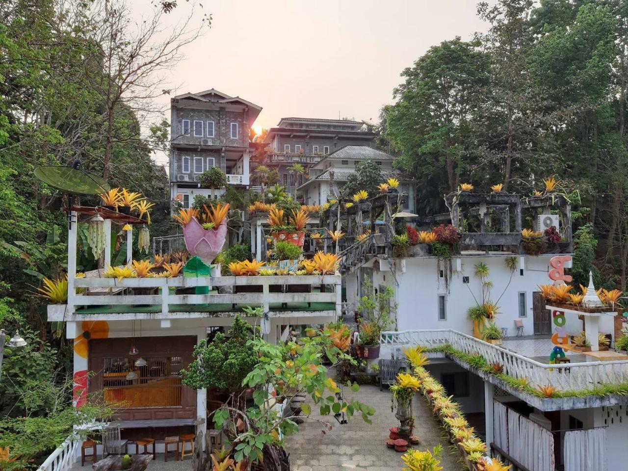 Banthorphan Resort Sangkhla Buri Exterior foto